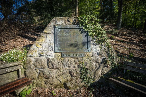 Der Odenwaldstein in der Nähe der Wachenburg.